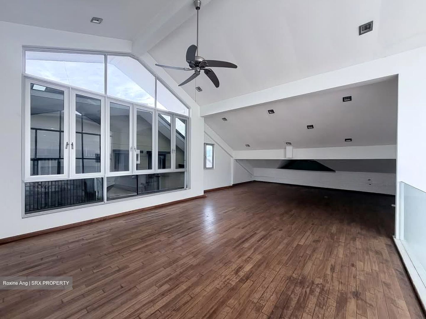Sembawang Hills Estate (D20), Detached #559353241